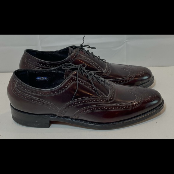 Florsheim Oxford Wingtip Brogue Dress Shoe NWOB - Picture 2 of 8